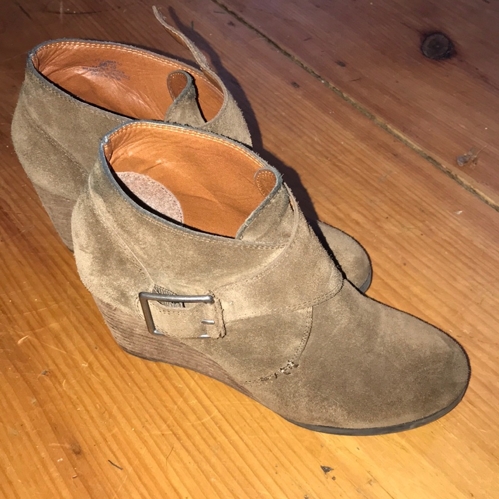 Lucky Brand wedge booties sumarah